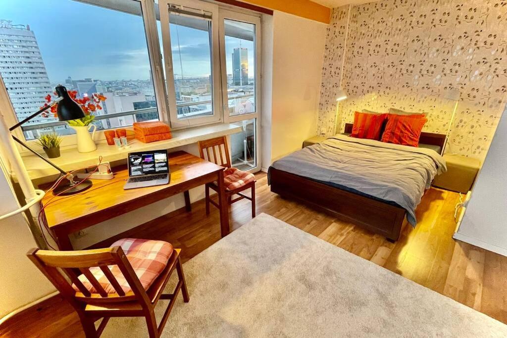 Orange Metro Fast Wifi 1Gbs Big Tv Hbo Appletv Apartment Warsaw Luaran gambar