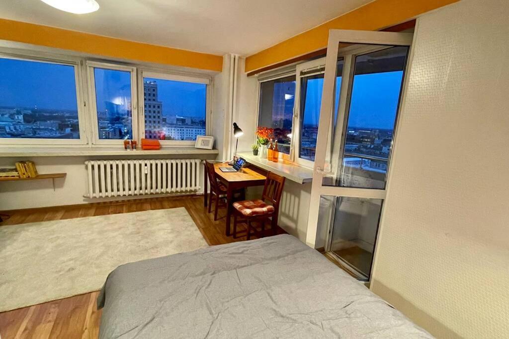 Orange Metro Fast Wifi 1Gbs Big Tv Hbo Appletv Apartment Warsaw Luaran gambar