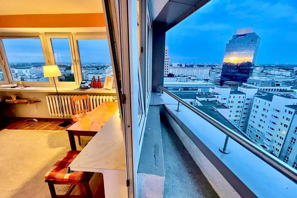 Orange Metro Fast Wifi 1Gbs Big Tv Hbo Appletv Apartment Warsaw Luaran gambar