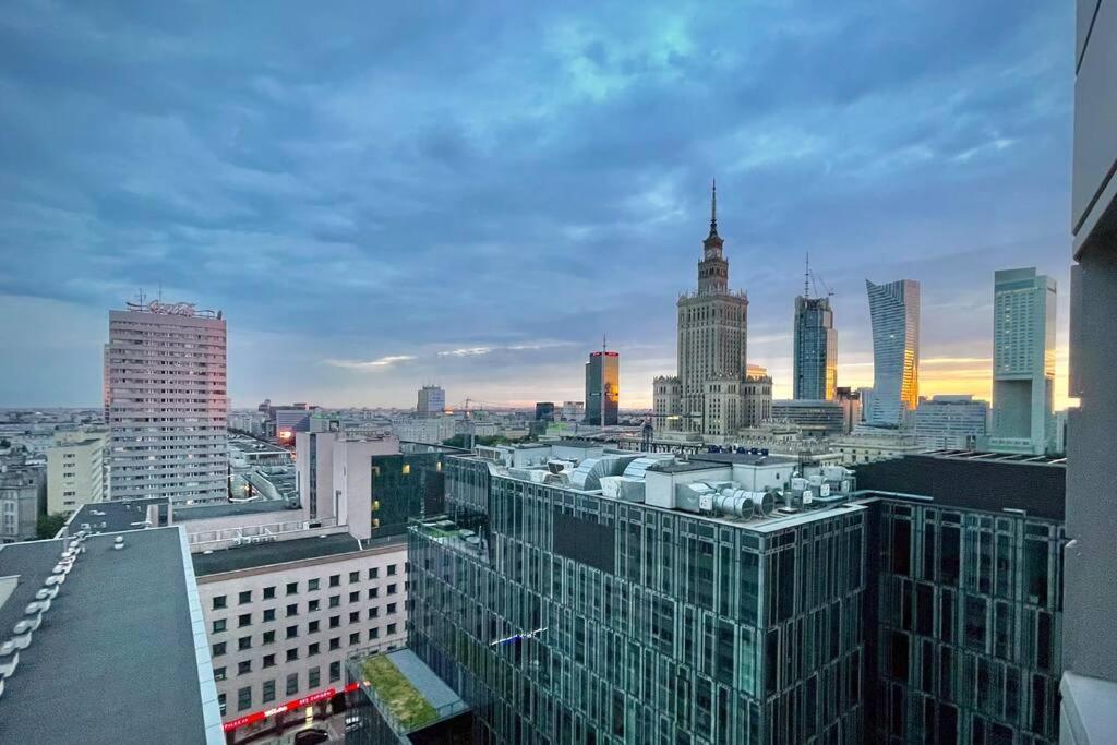 Orange Metro Fast Wifi 1Gbs Big Tv Hbo Appletv Apartment Warsaw Luaran gambar