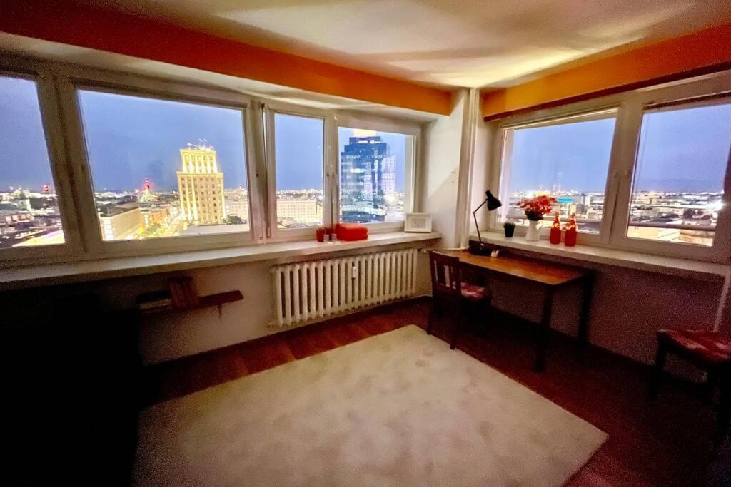 Orange Metro Fast Wifi 1Gbs Big Tv Hbo Appletv Apartment Warsaw Luaran gambar