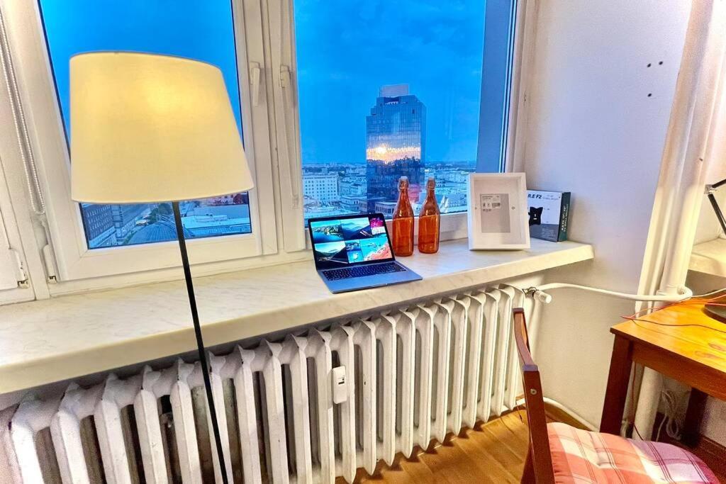 Orange Metro Fast Wifi 1Gbs Big Tv Hbo Appletv Apartment Warsaw Luaran gambar